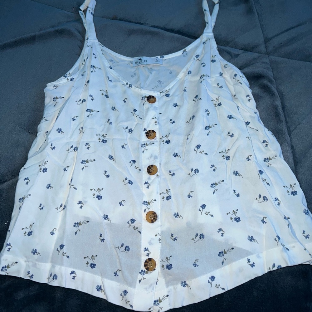 womens blouse tank, hollister, good condition,
